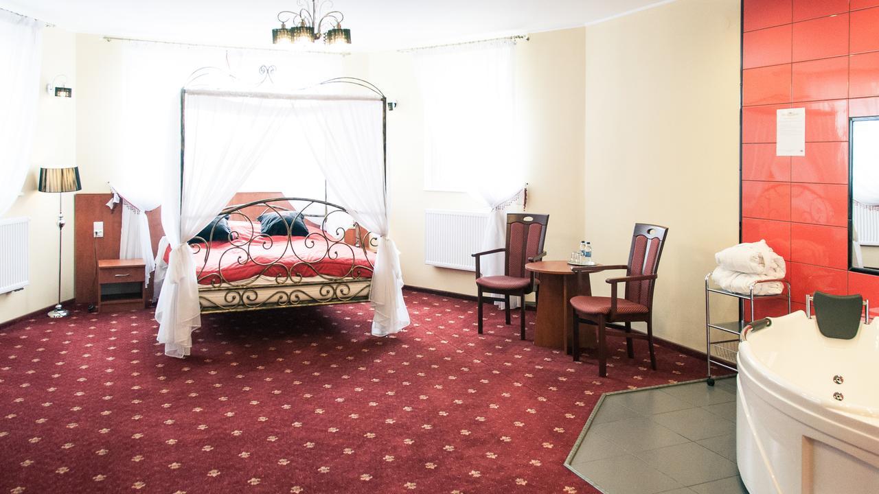 Hotel Kalchem Brzozie Экстерьер фото